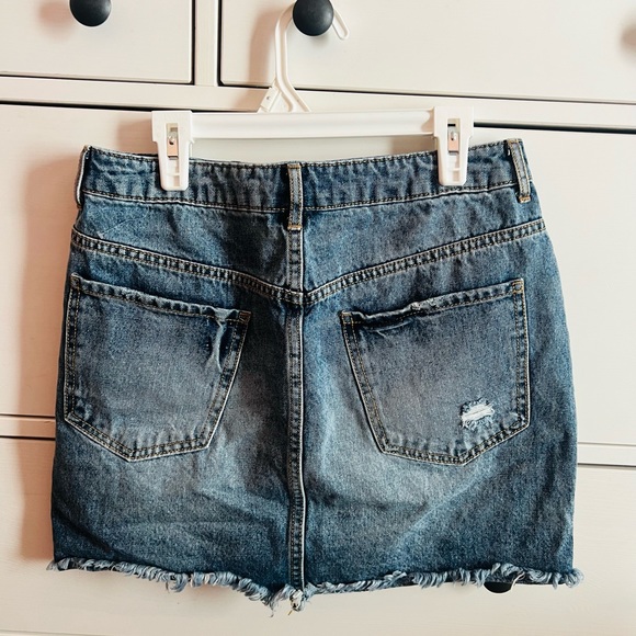 Jean skirt - Picture 2 of 2